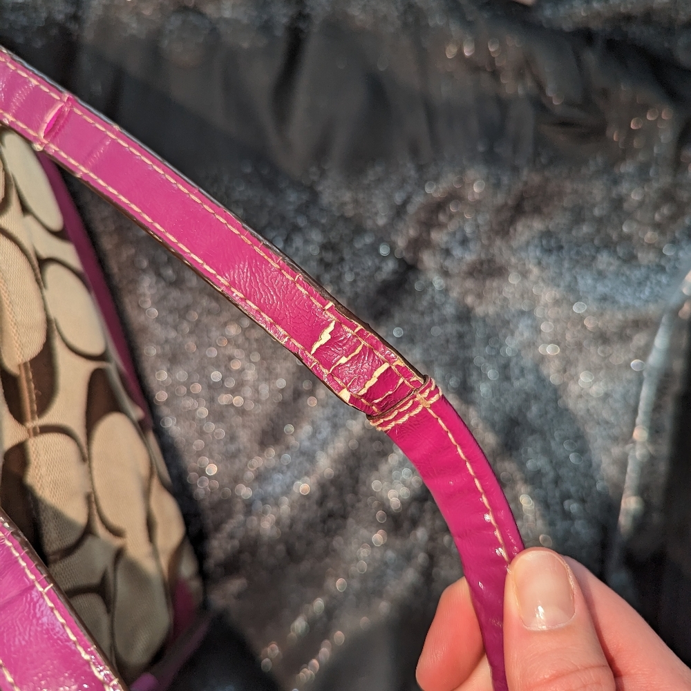 Coach Tote - Picture 4 of 5